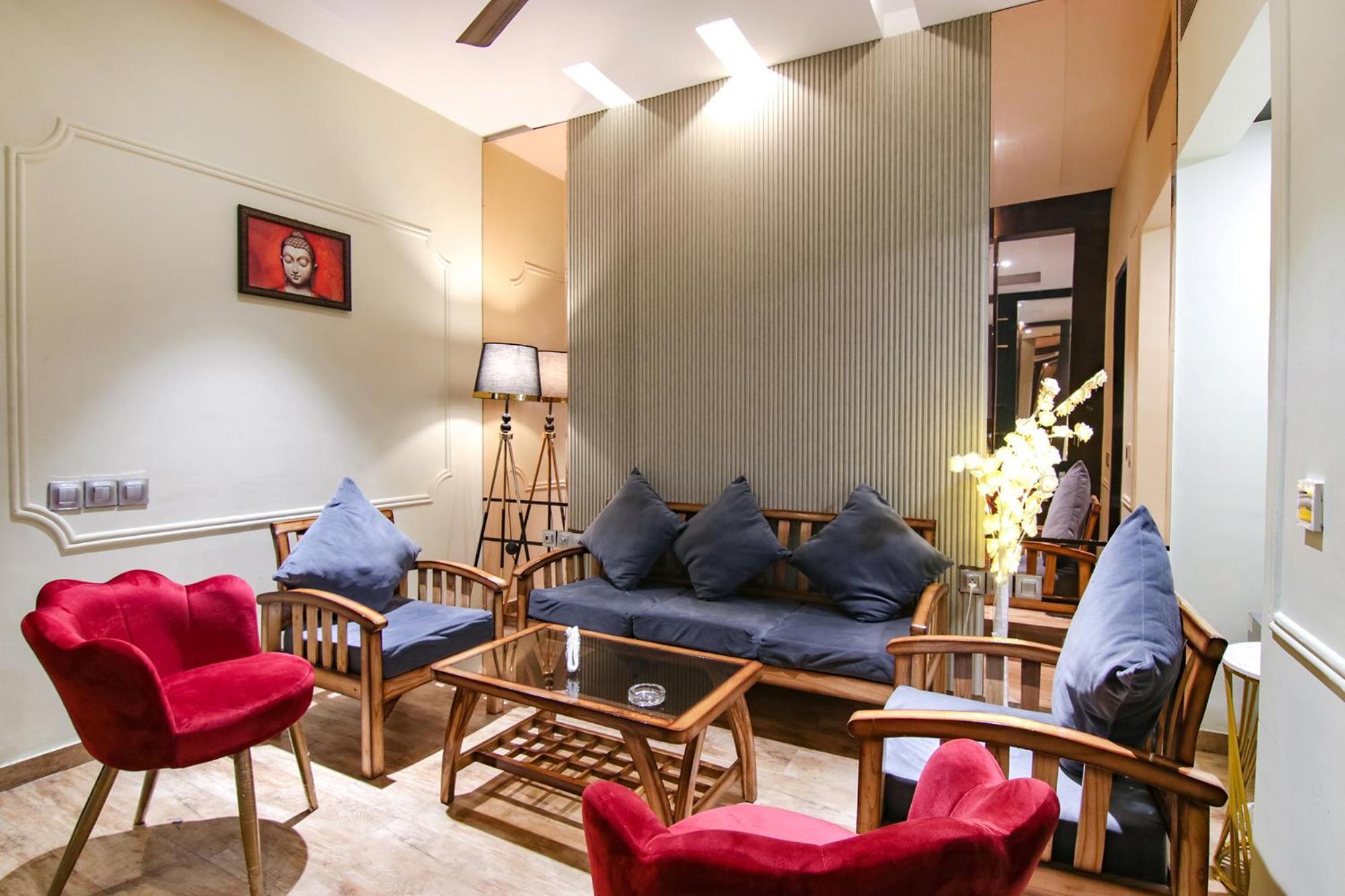 Fabhotel Prime K9 Crown ลูดิฮานา ภายนอก รูปภาพ