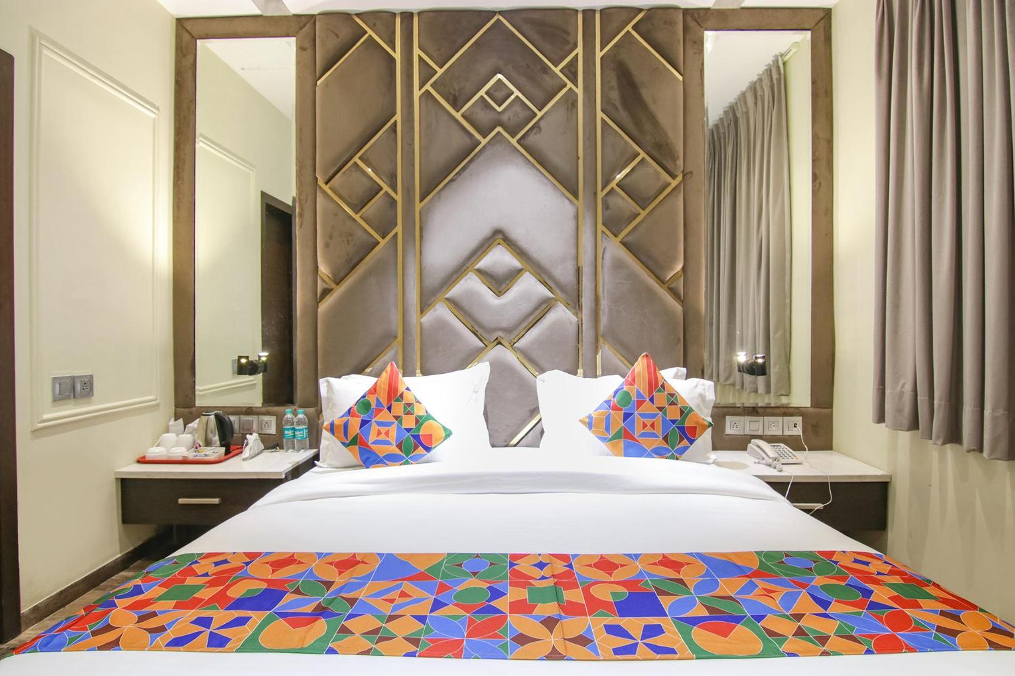 Fabhotel Prime K9 Crown ลูดิฮานา ภายนอก รูปภาพ